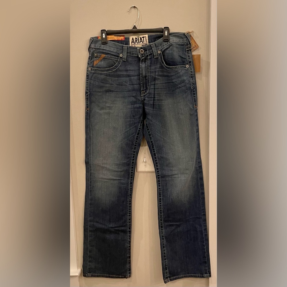 NWT Ariat Men’s M5 Slim Boot Cut Jeans Size 35/36